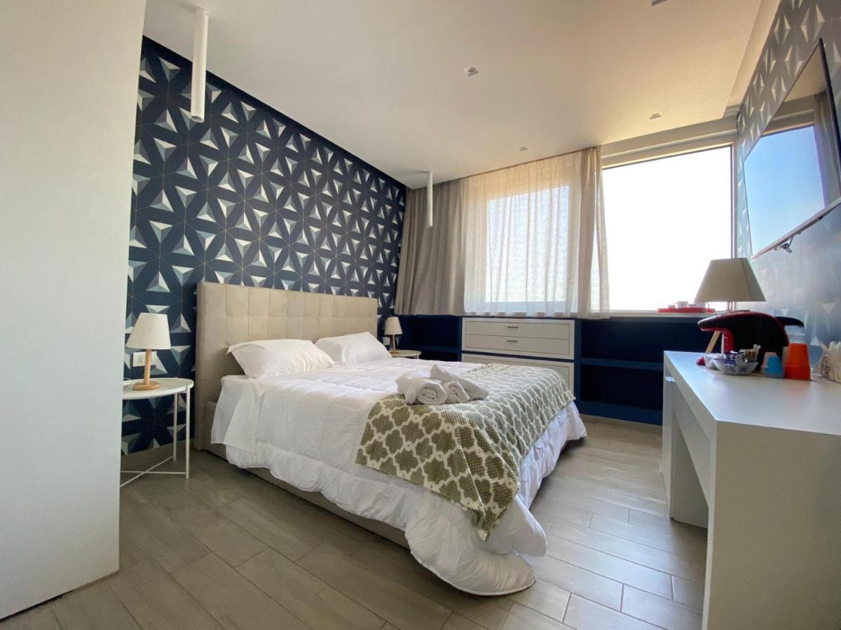 2B Fifteen Floor Suite Napoli Εξωτερικό φωτογραφία
