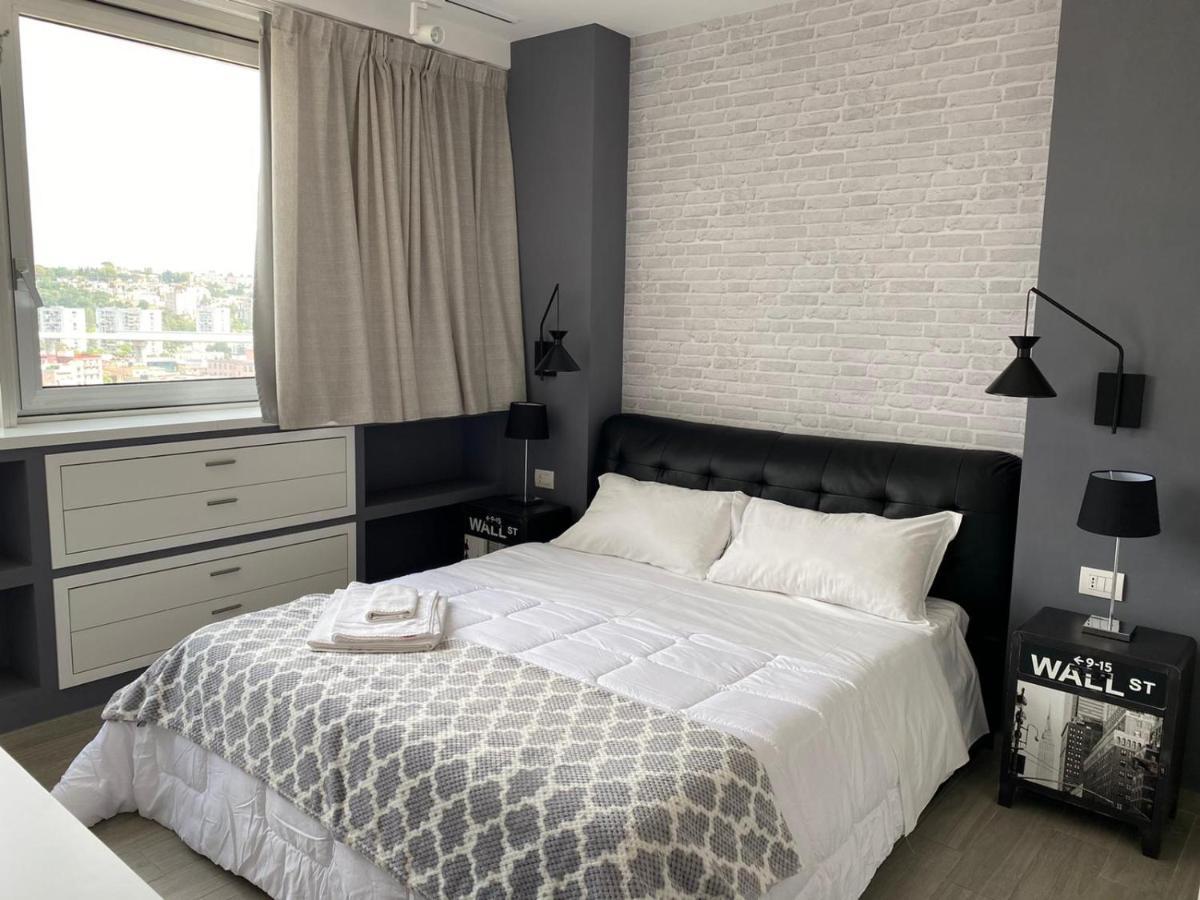 2B Fifteen Floor Suite Napoli Εξωτερικό φωτογραφία