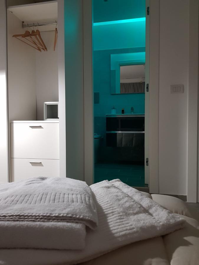 2B Fifteen Floor Suite Napoli Εξωτερικό φωτογραφία