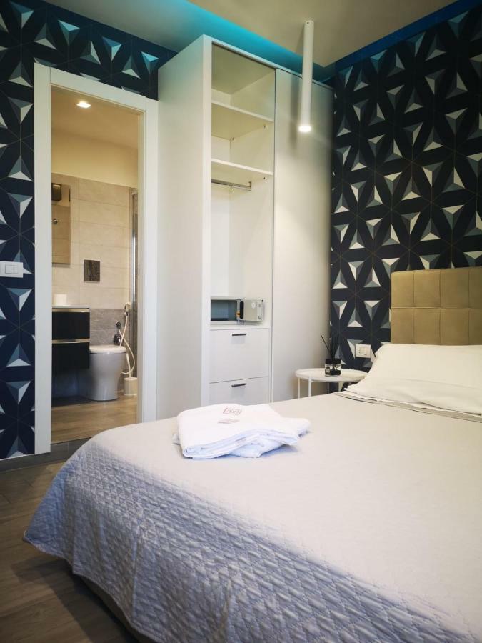 2B Fifteen Floor Suite Napoli Εξωτερικό φωτογραφία