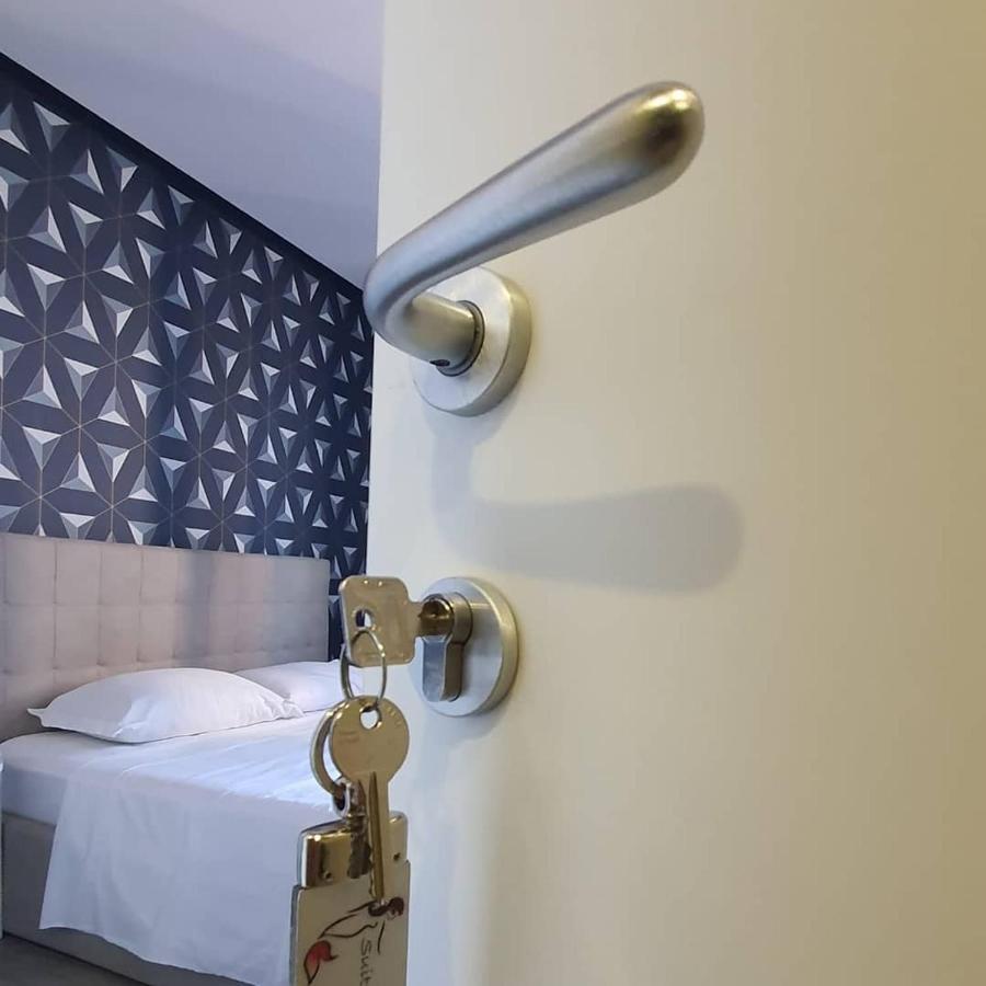 2B Fifteen Floor Suite Napoli Εξωτερικό φωτογραφία